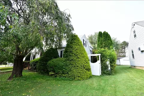 809 Willow Rd, Hellertown, PA 18055 photo 24
