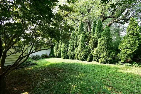 809 Willow Rd, Hellertown, PA 18055 photo 25