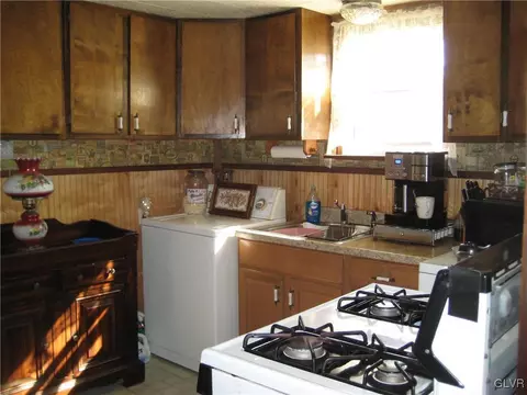422 Garrison St, Bethlehem, PA 18018 photo 6