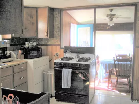 422 Garrison St, Bethlehem, PA 18018 photo 7