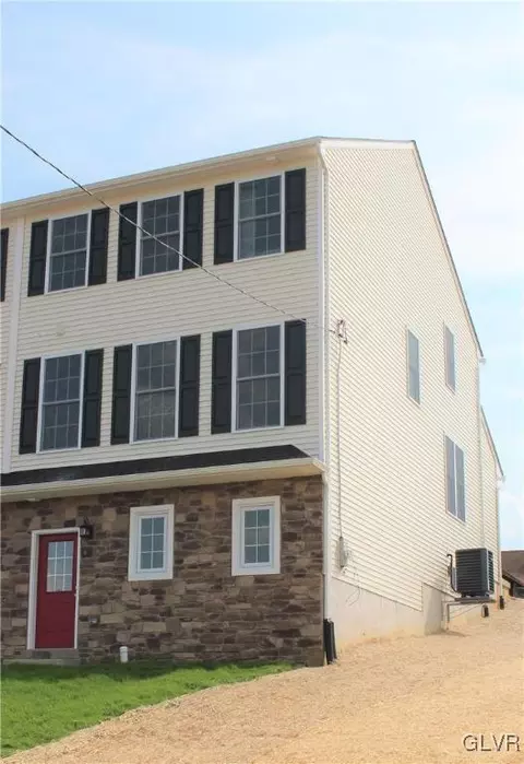 62 Hess Ave, Hellertown, PA 18055 photo 1