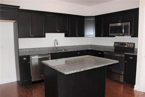 62 Hess Ave, Hellertown, PA 18055 photo 5