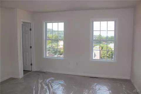 62 Hess Ave, Hellertown, PA 18055 photo 8