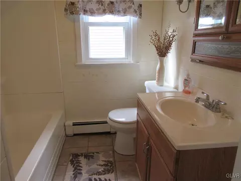 756 Wright St, Bethlehem, PA 18015 photo 13