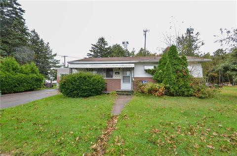 903 E 9th St, Hazleton, PA 18201 photo 1