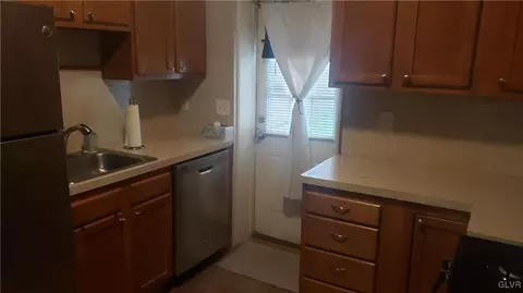 118 E North St, Bethlehem, PA 18018 photo 6