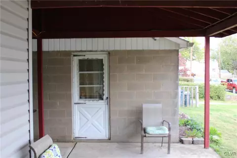 335 E Wall St, Bethlehem, PA 18018 photo 11