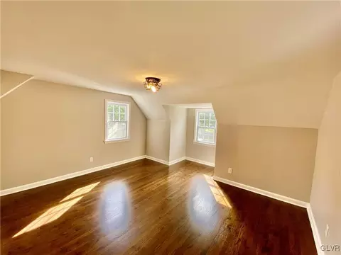 271 E Macada Rd, Bethlehem, PA 18017 photo 15