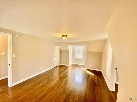 271 E Macada Rd, Bethlehem, PA 18017 photo 14