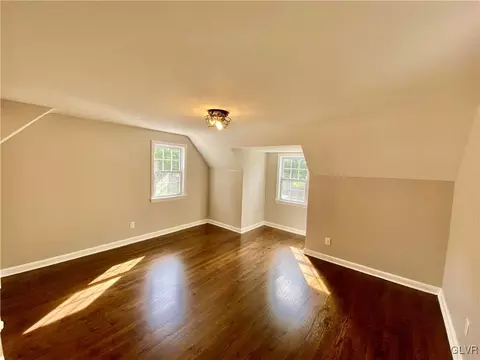271 E Macada Rd, Bethlehem, PA 18017 photo 16