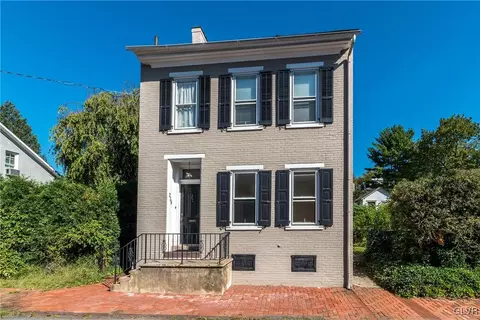 239 E Wall St, Bethlehem, PA 18018 photo 1