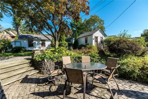 239 E Wall St, Bethlehem, PA 18018 photo 3