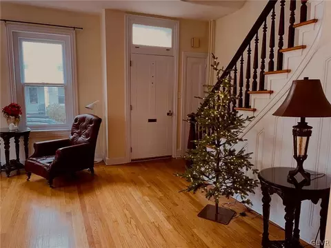 239 E Wall St, Bethlehem, PA 18018 photo 6