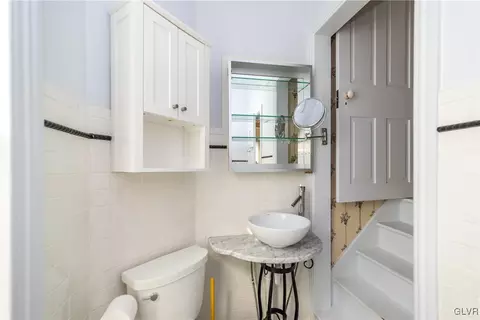 239 E Wall St, Bethlehem, PA 18018 photo 22