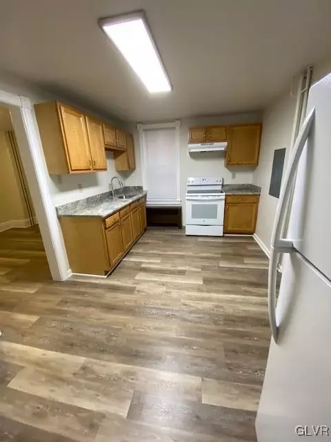412 E 4th St, Bethlehem, PA 18015 photo 3