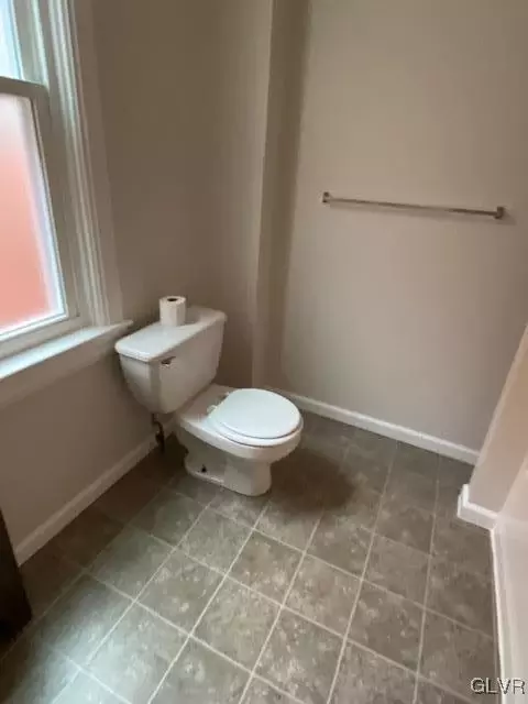 412 E 4th St, Bethlehem, PA 18015 photo 6