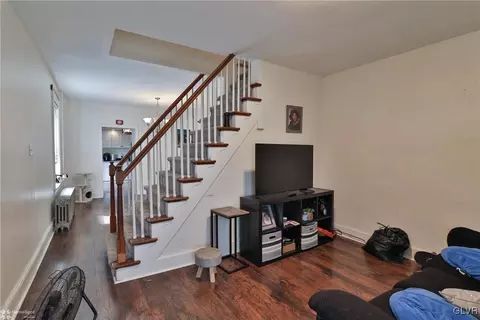 1336 E 6th St, Bethlehem, PA 18015 photo 3