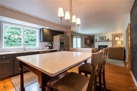 403 Apollo Dr, Bethlehem, PA 18017 photo 5