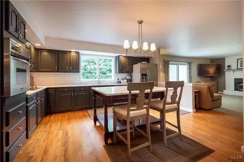 403 Apollo Dr, Bethlehem, PA 18017 photo 8