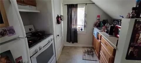 328 Spring St, Bethlehem, PA 18018 photo 11