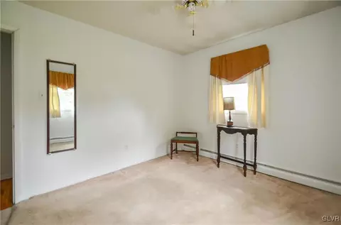 653 Trach Rd, Bath, PA 18014 photo 11