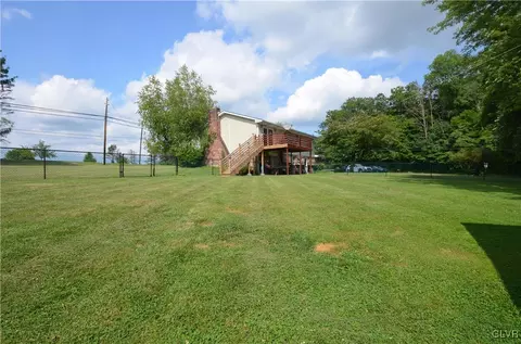 653 Trach Rd, Bath, PA 18014 photo 21