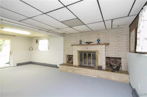 653 Trach Rd, Bath, PA 18014 photo 14