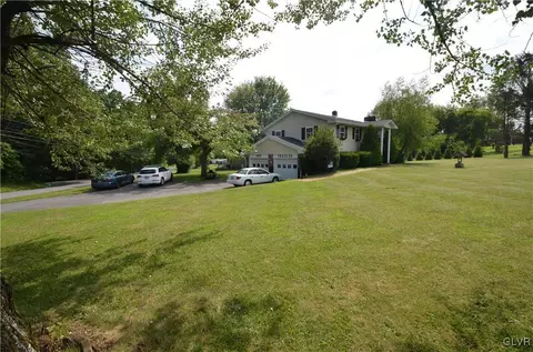 653 Trach Rd, Bath, PA 18014 photo 2