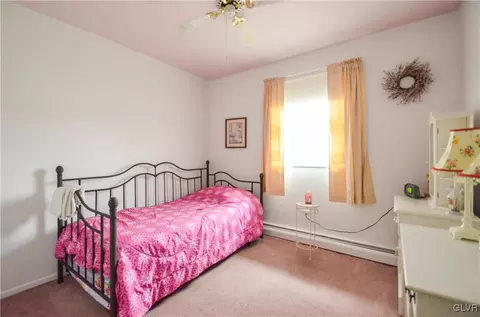 653 Trach Rd, Bath, PA 18014 photo 12