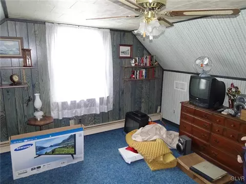 432 Locust Rd, Hellertown, PA 18055 photo 17
