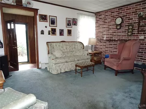 432 Locust Rd, Hellertown, PA 18055 photo 11