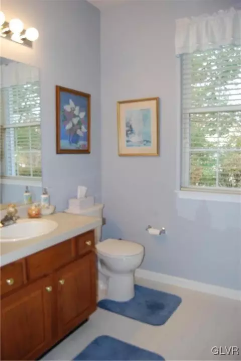 1893 Gregory Pl, Hellertown, PA 18055 photo 17