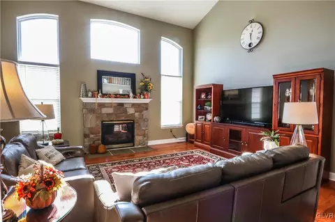 136 Starr Rd, Sinking Spring, PA 19608 photo 13