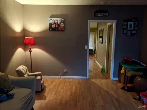 1123 Amplex St, Bethlehem, PA 18015 photo 5