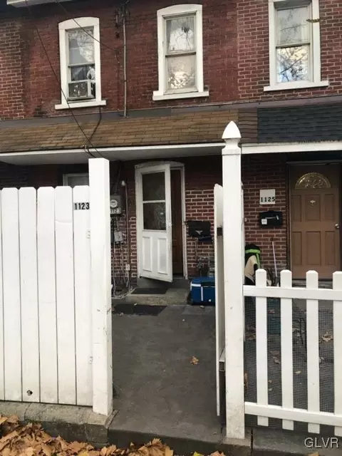 1123 Amplex St, Bethlehem, PA 18015 photo 1