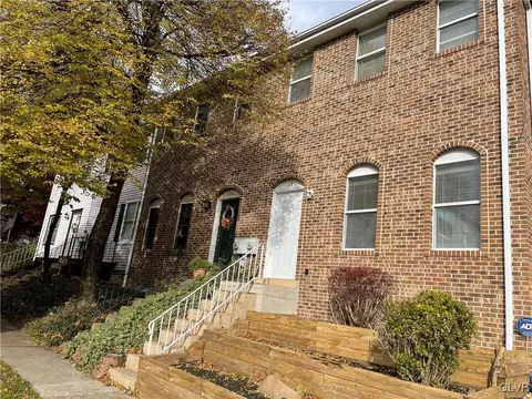 17 Bentley Ct, Reading, PA 19601 photo 1