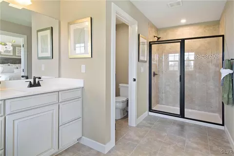 4012 Trythall St, Bethlehem, PA 18020 photo 9