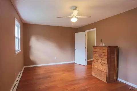 114 Old Forge Dr, Bath, PA 18014 photo 14