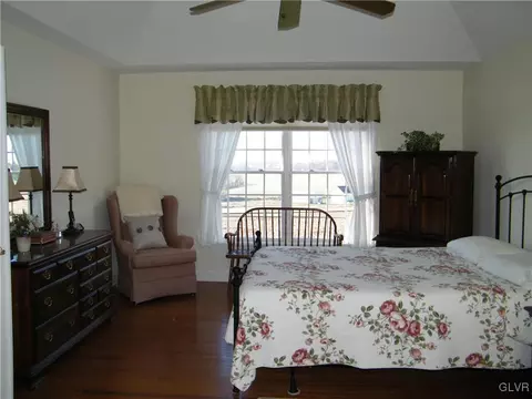 286 Smith Rd, Bath, PA 18014 photo 10