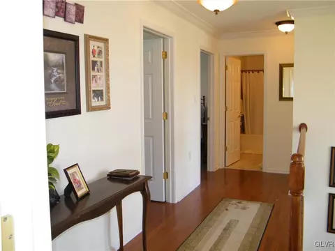 286 Smith Rd, Bath, PA 18014 photo 9