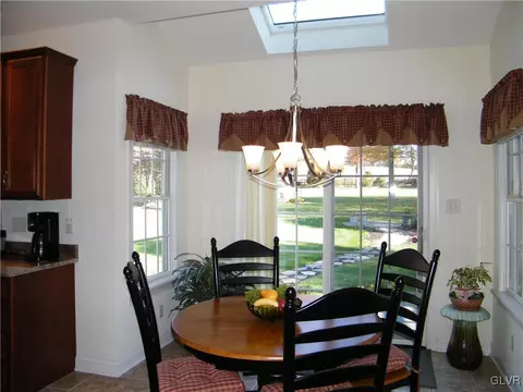 286 Smith Rd, Bath, PA 18014 photo 8
