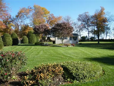 286 Smith Rd, Bath, PA 18014 photo 16