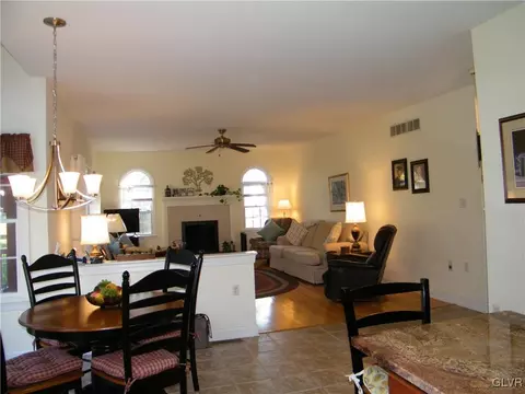 286 Smith Rd, Bath, PA 18014 photo 7