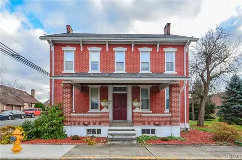102 Locust St, Macungie, PA 18062