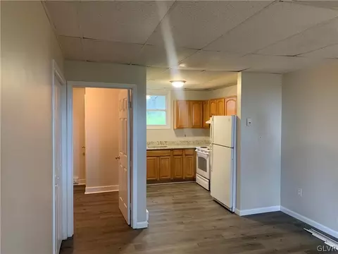 1102 E 4th St, Bethlehem, PA 18015 photo 5