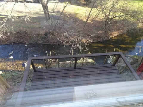 229 Old Forge Dr, Bath, PA 18014 photo 20