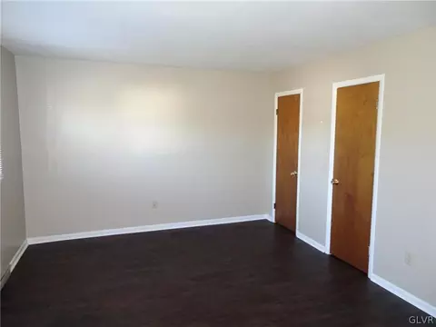 229 Old Forge Dr, Bath, PA 18014 photo 10