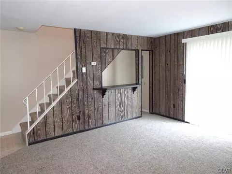 229 Old Forge Dr, Bath, PA 18014 photo 14