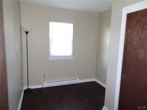 229 Old Forge Dr, Bath, PA 18014 photo 11
