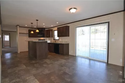 118 Hickory Hills Dr, Bath, PA 18014 photo 13